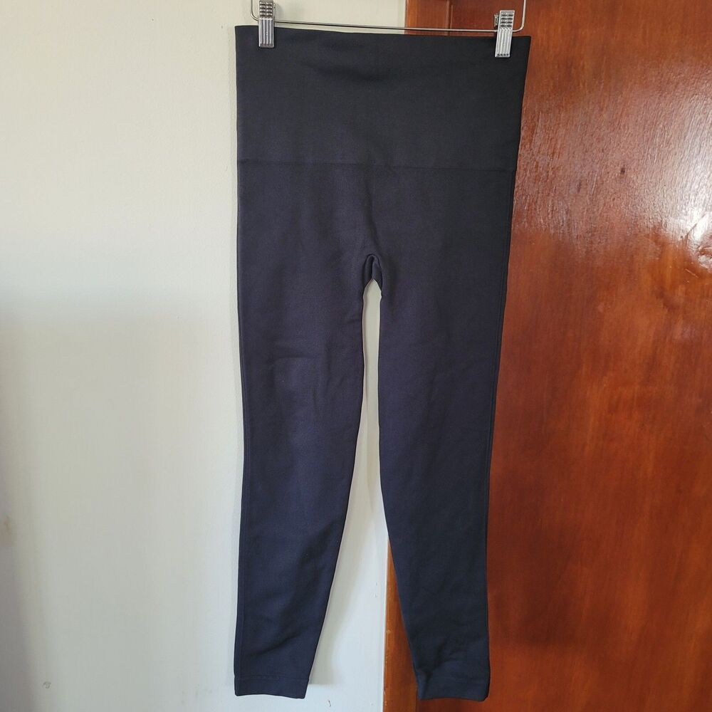 Spanx look at me now, high waisted seamless leggings color black size L - Picture 3 of 6